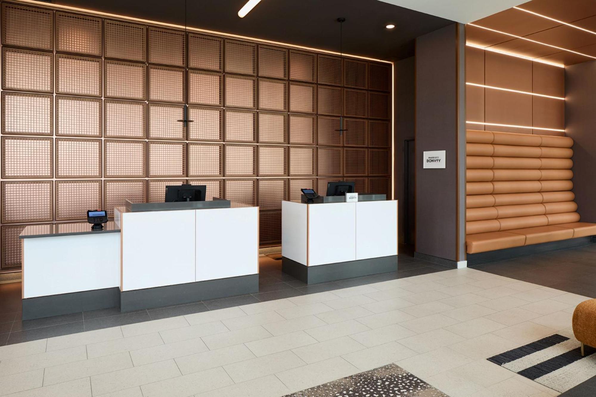 Courtyard By Marriott Montreal Laval Hotel Luaran gambar